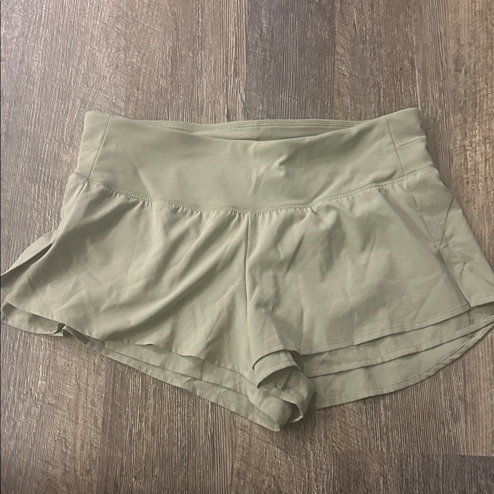 Calla Green Athletic Shorts Lightweight Performance